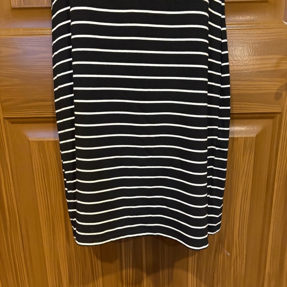 Share  WHBM Black & White Stripe Sheath Dress Cold Shoulder Sleeves Women's XS - Picture 2 of 7